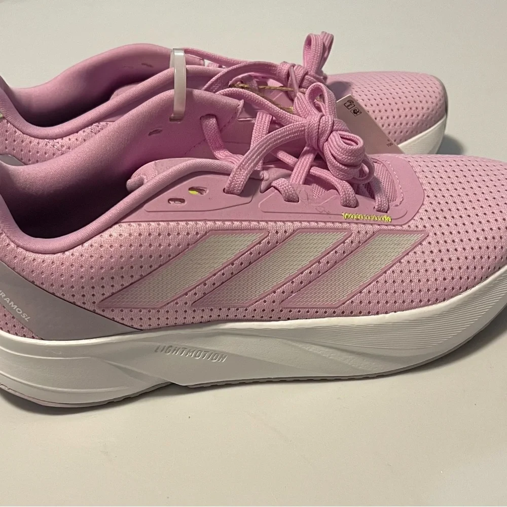 🩷🩷🩷Adidas Women's Pink Athletic Shoes🩷🩷🩷 - Picture 2 of 8